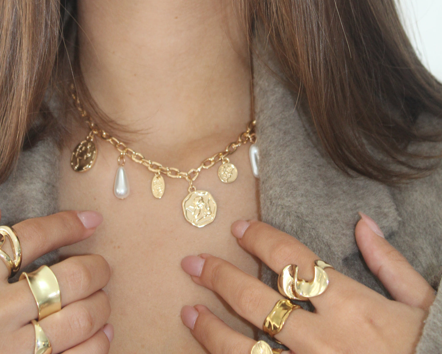 שרשרת תליונים אפרודיטה