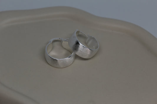 זוג עגילי סנדי מכסף 925